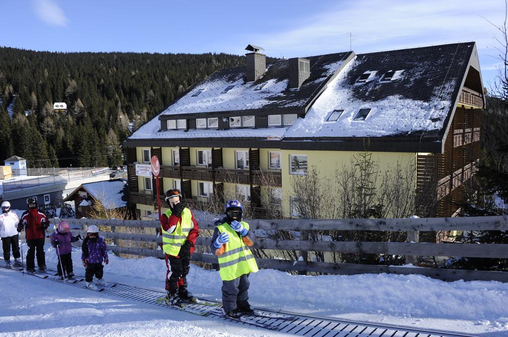 Lachtalhaus Luaran gambar